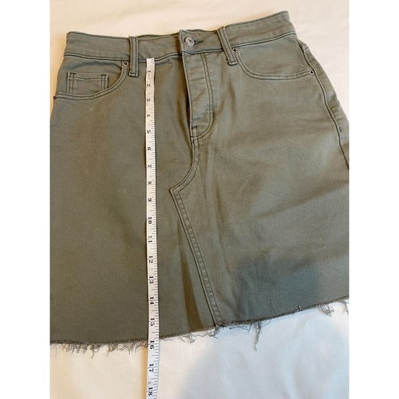 Old Navy Women's Denim Mini Skirt Stretch Flat Front Lightweight Green Size 2 - Picture 4 of 7